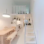 Charming Renovated Pied-a-terre Saxe Gambetta *