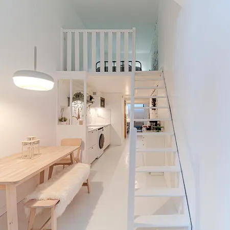 Charming Renovated Pied-a-terre Saxe Gambetta *