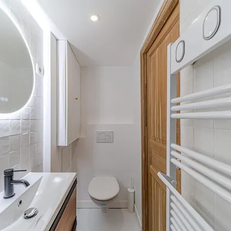 Charming Renovated Pied-a-terre Saxe Gambetta Apartment Lyon